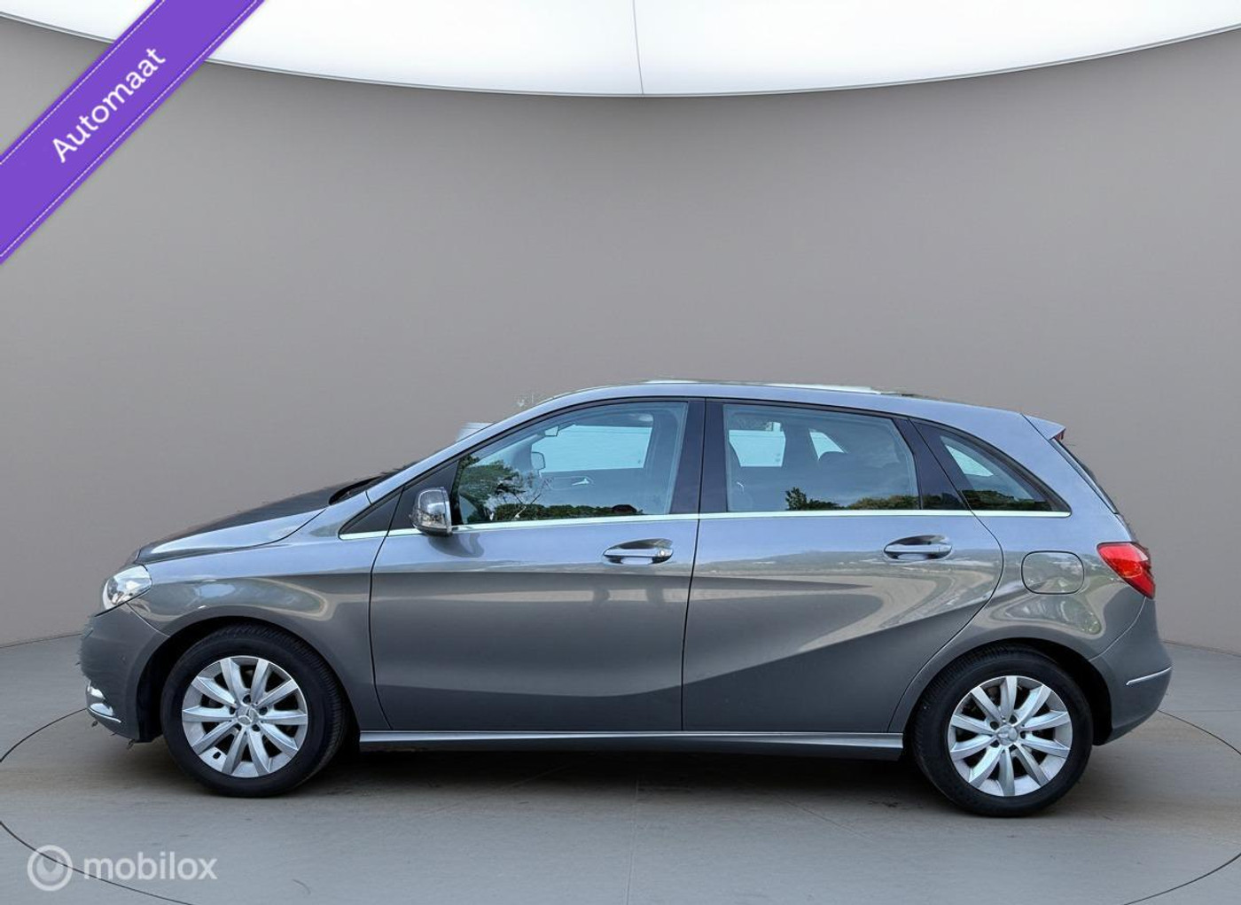 Foto van Mercedes-Benz B 180
