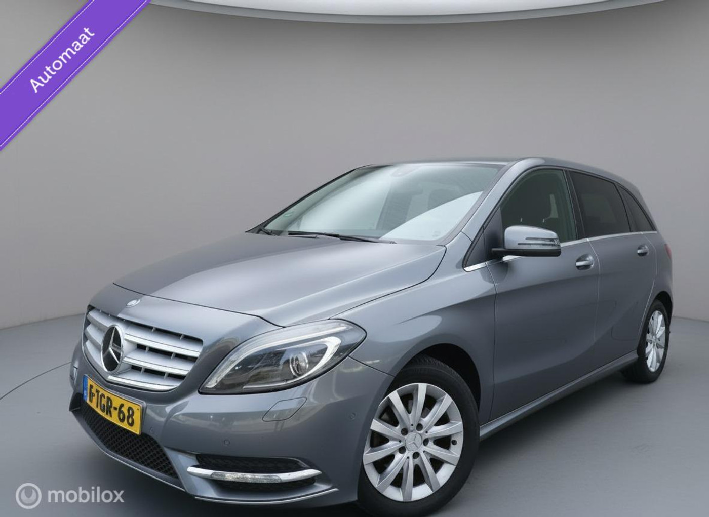 Mercedes-Benz B 180 B180 Ambition Aut Xenon Led Cruise Nl Auto Navigatie Trekhaak 2014 - voorkant