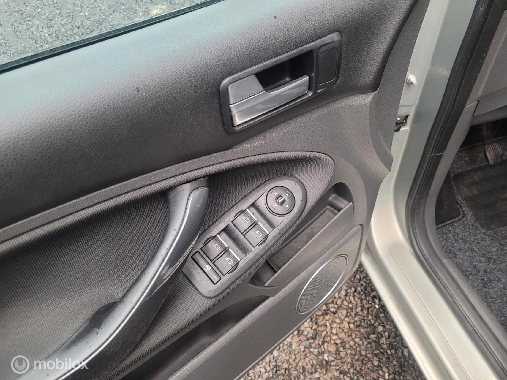 Foto van Ford C-max