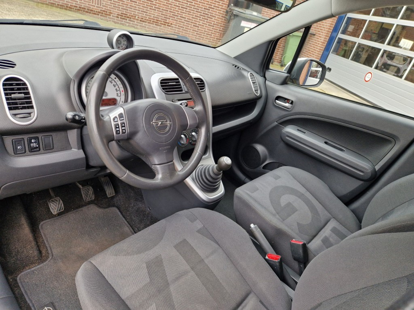 Foto van Opel Agila