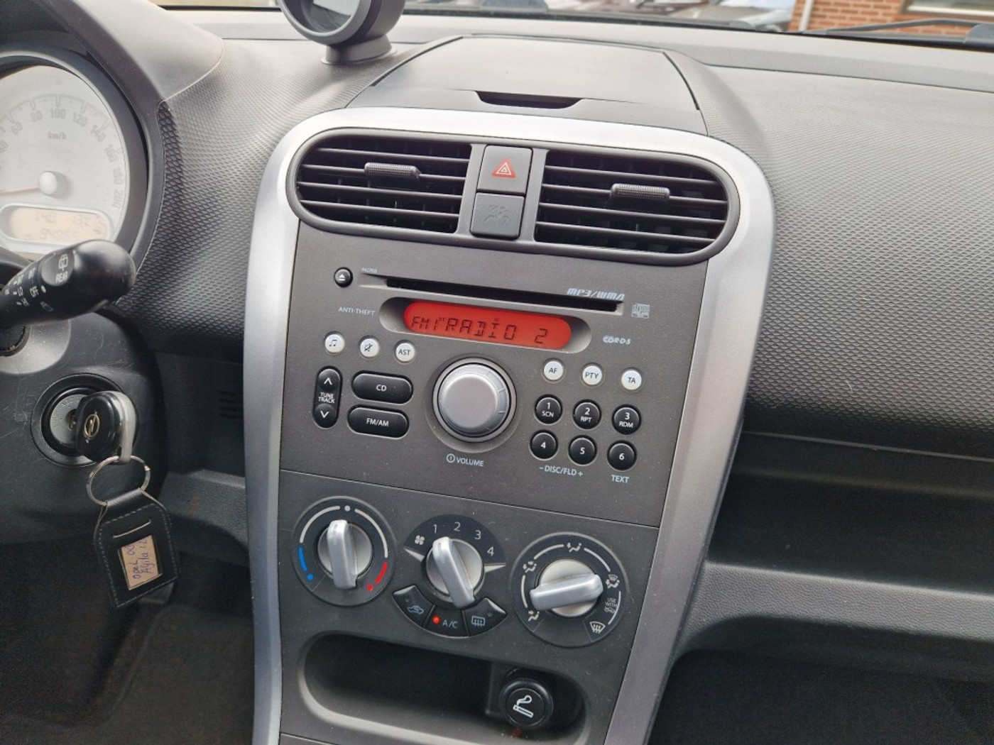 Foto van Opel Agila