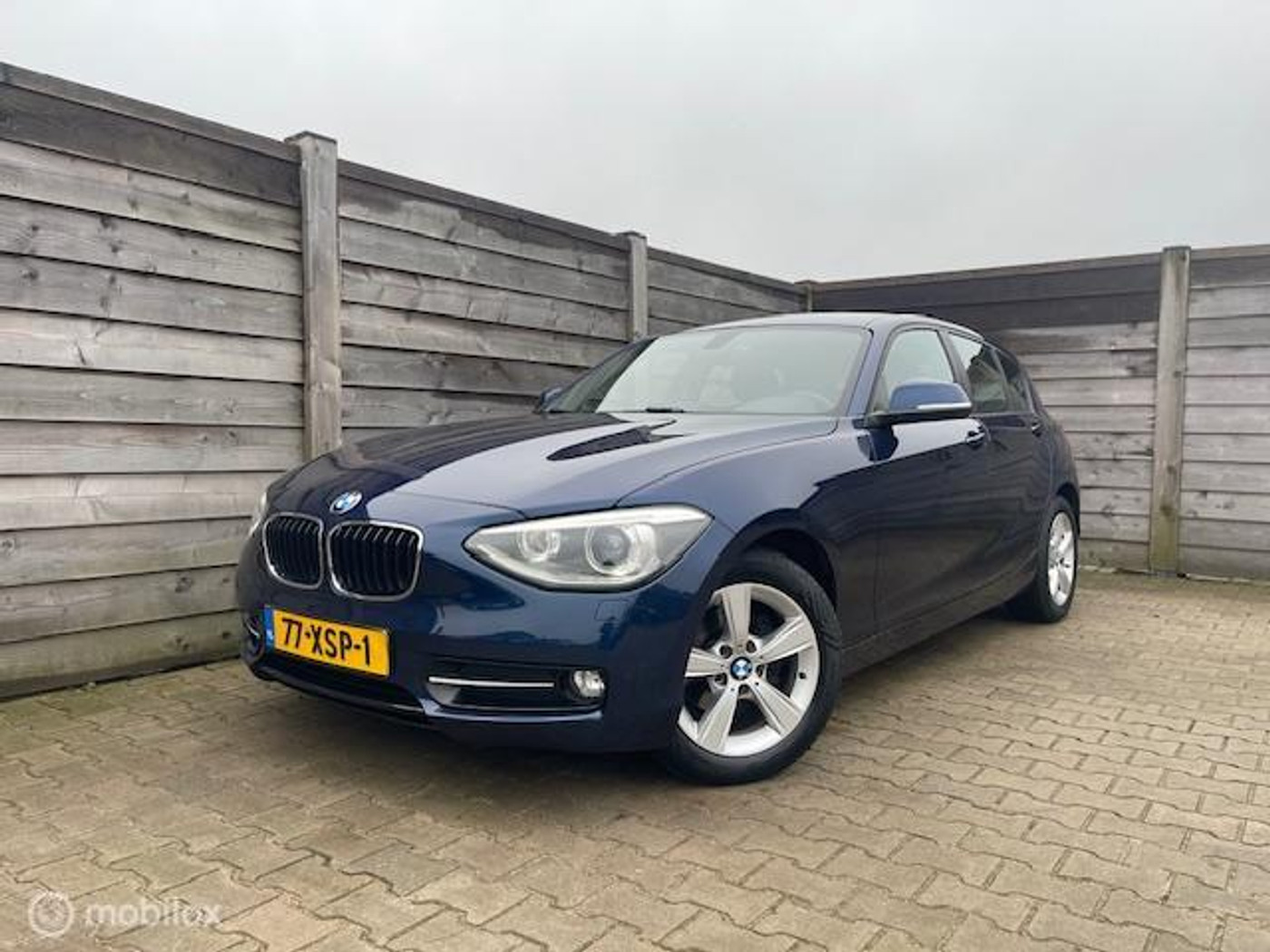 BMW 1er Reihe 116i Upgrade Edition Stoelverw-CruiseC-Isofix- 2012 - voorkant