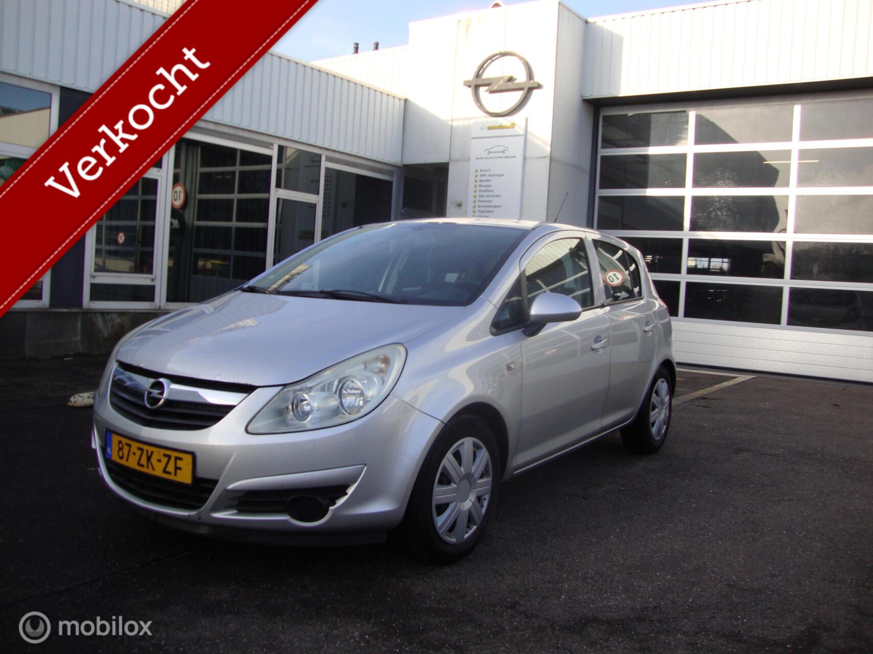 Opel Corsa 1.2-16V  met APK tot  15-12-2026 , let op km stand onlogisch daarom deze prijs 2008 - voorkant