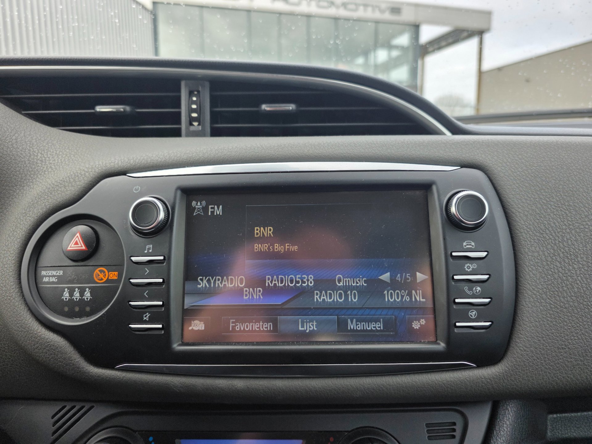 Foto van Toyota Toyota Yaris Hybrid