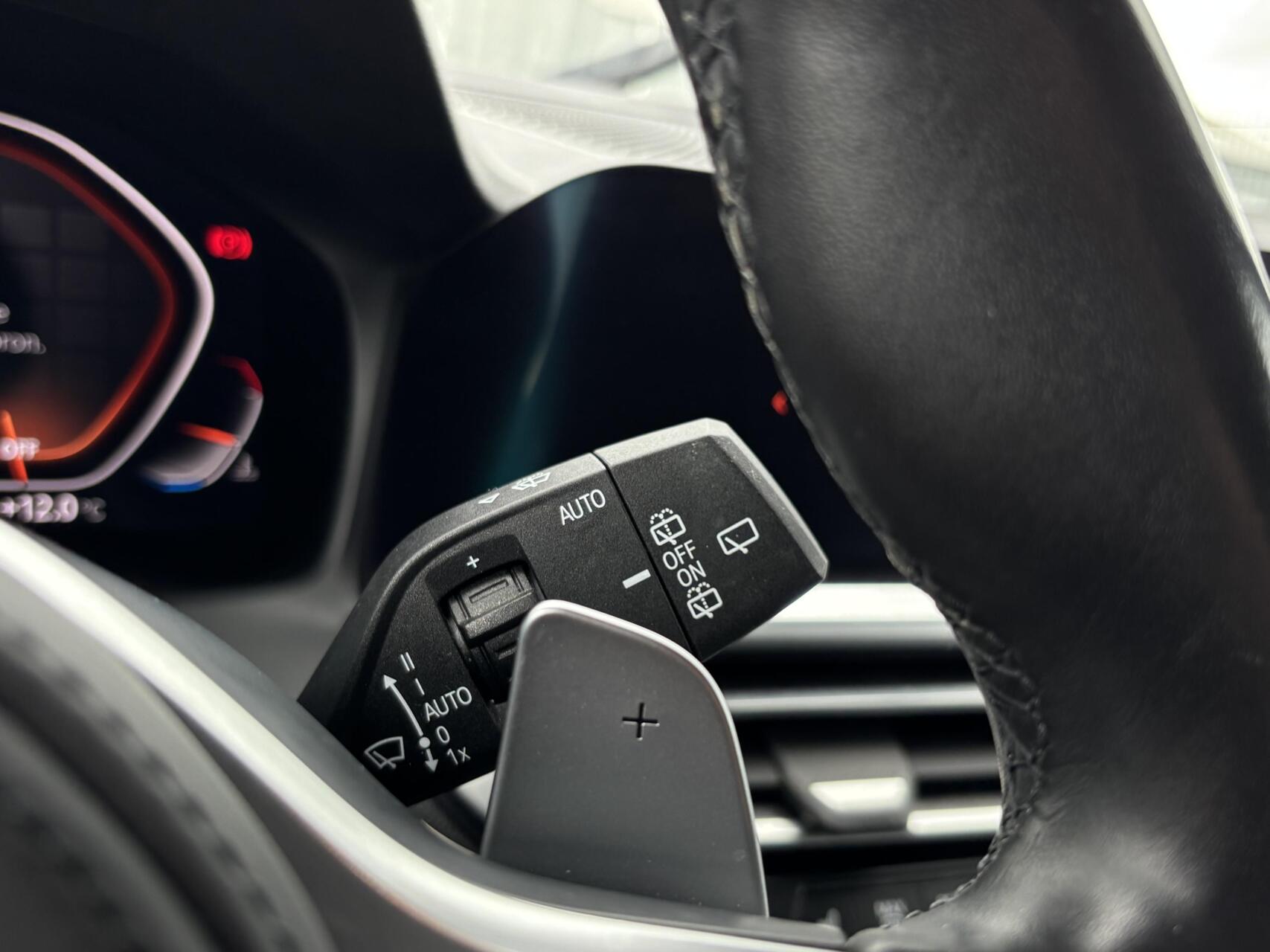 Foto van BMW 330i