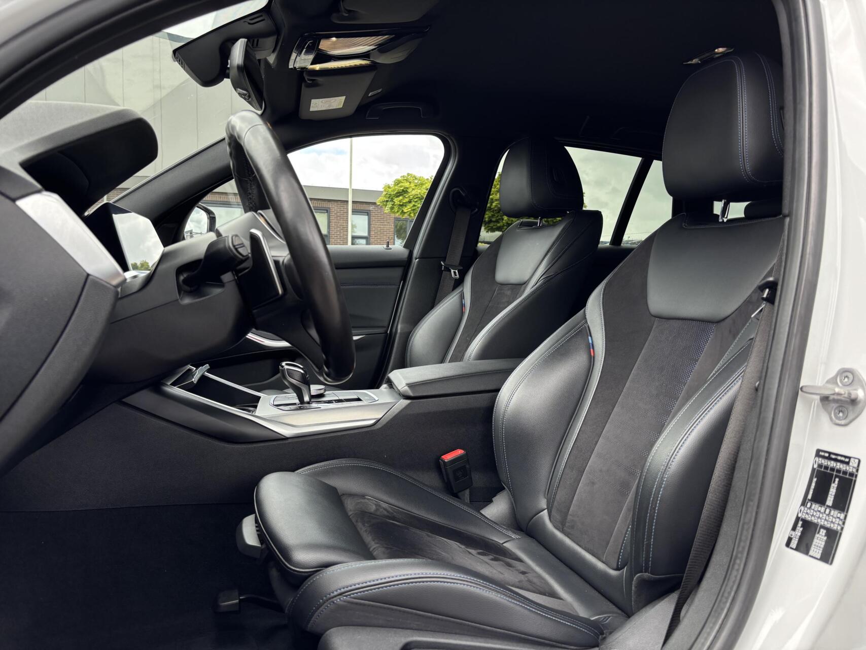 Foto van BMW 330i