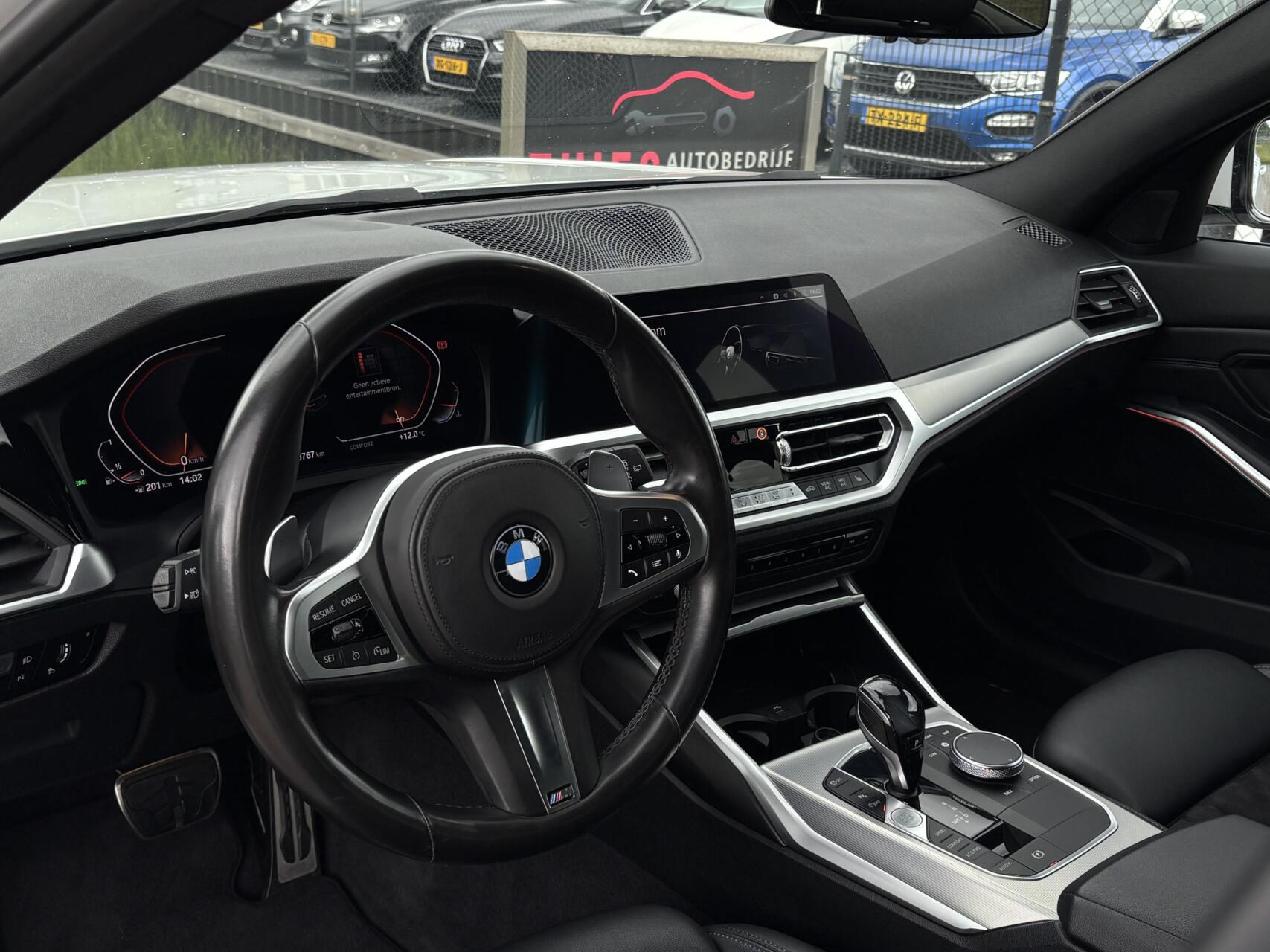 Foto van BMW 330i