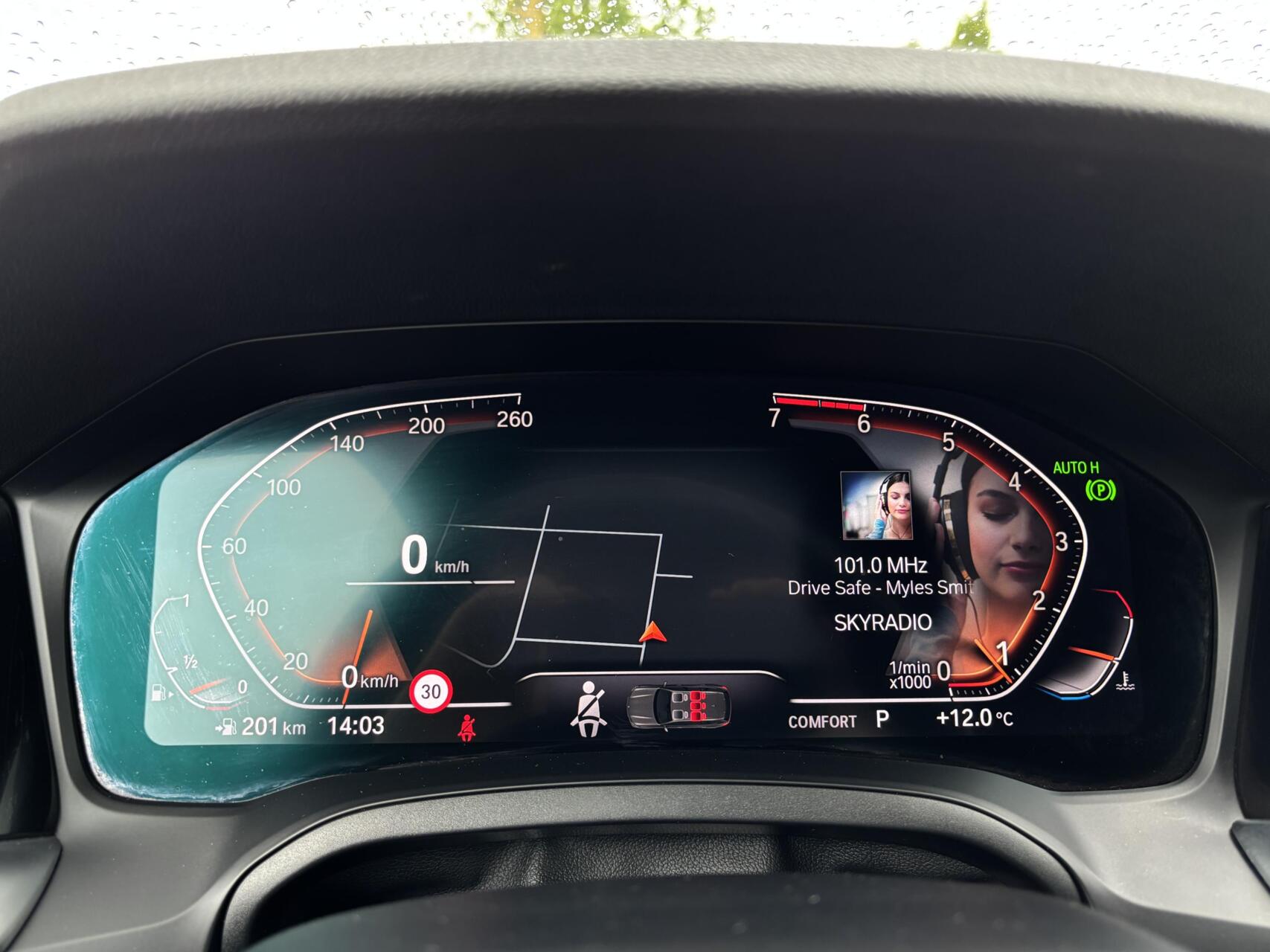 Foto van BMW 330i