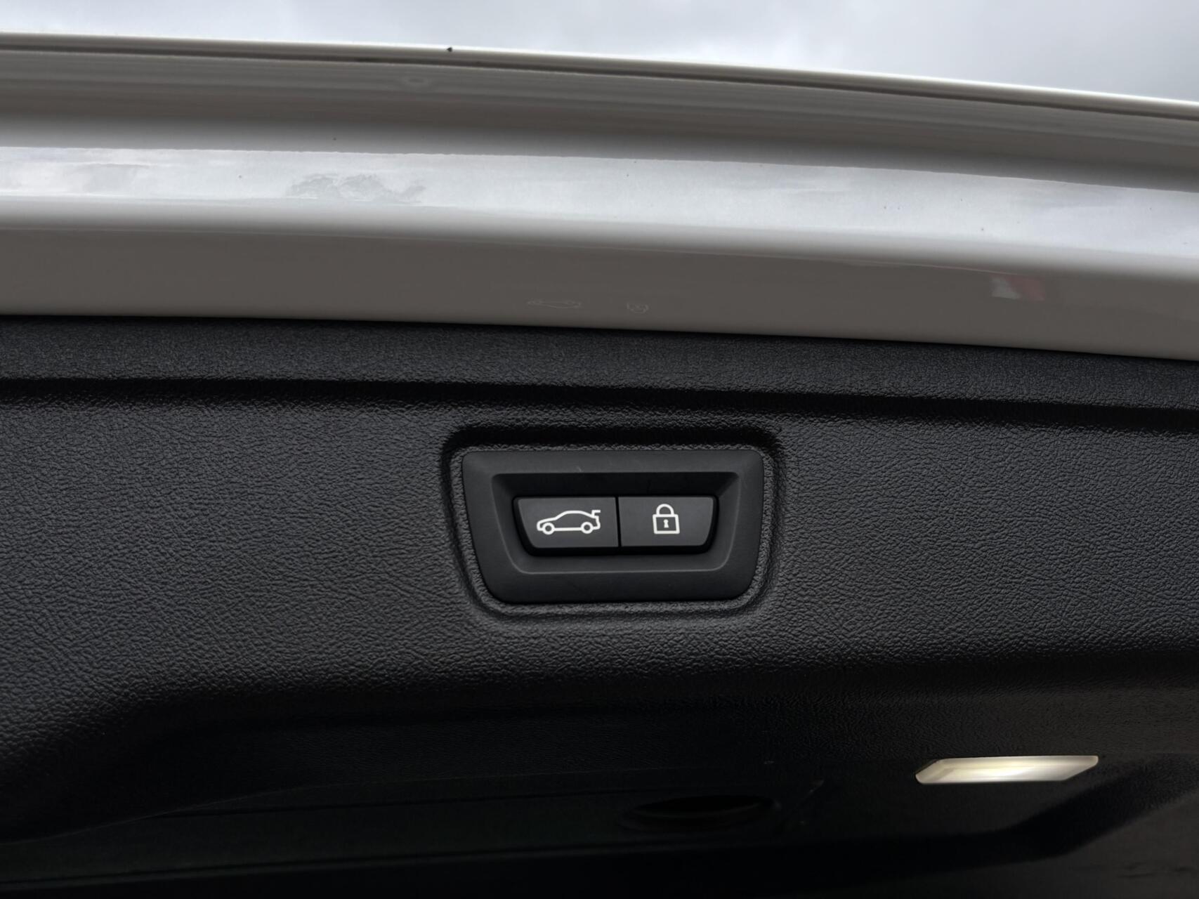 Foto van BMW 330i