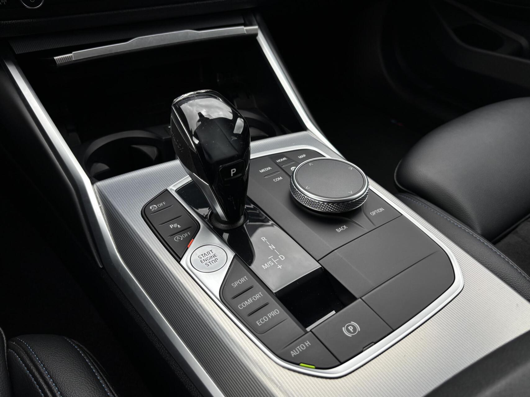 Foto van BMW 330i