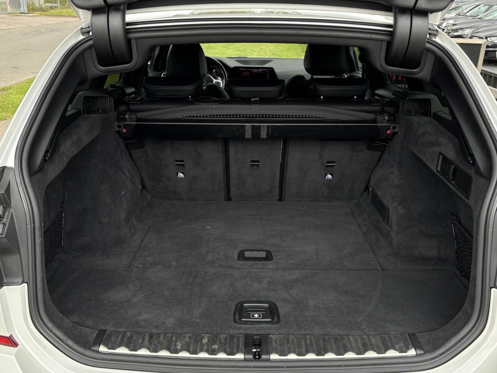 Foto van BMW 330i