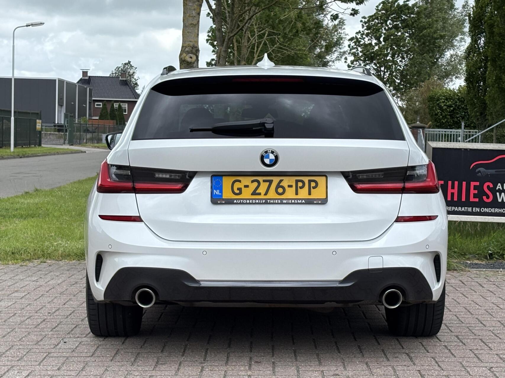 Foto van BMW 330i