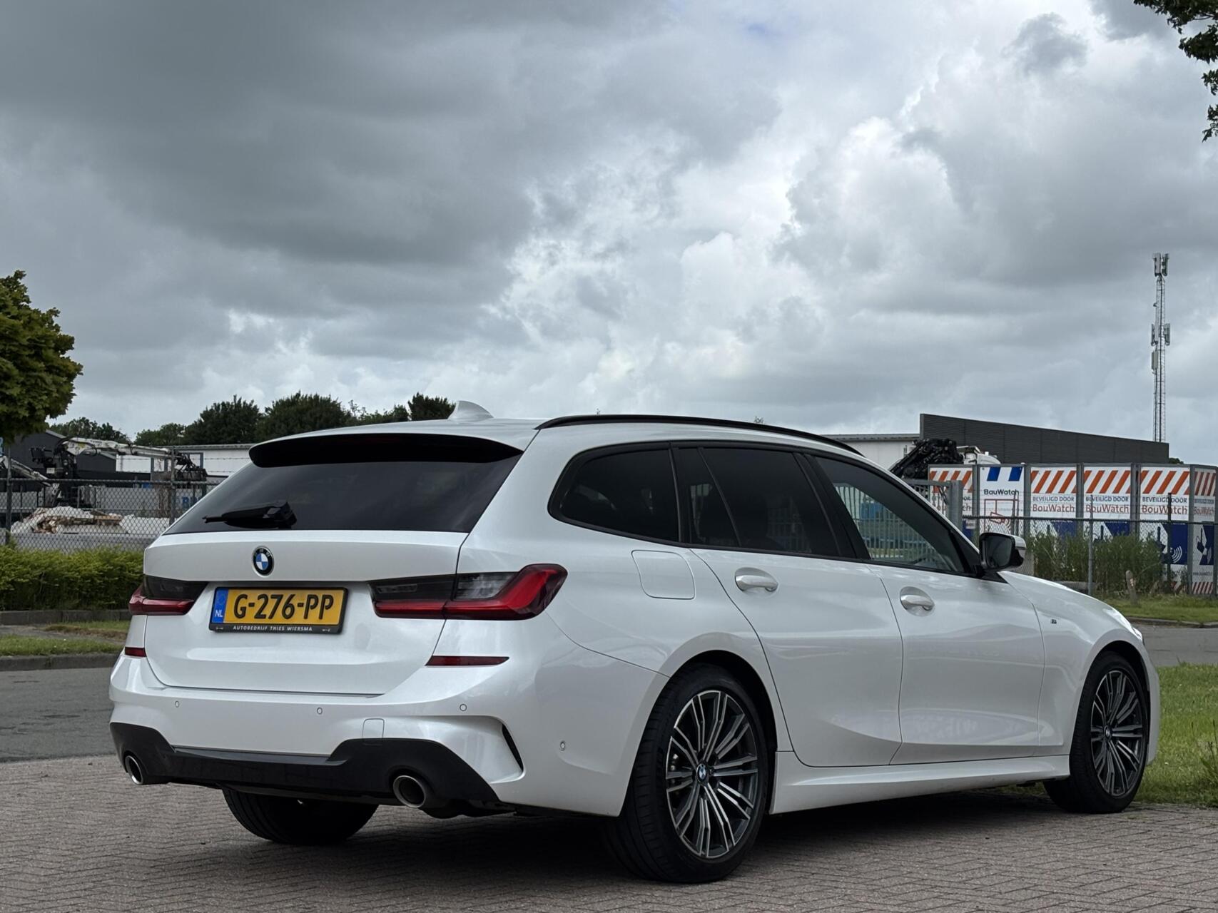 Foto van BMW 330i