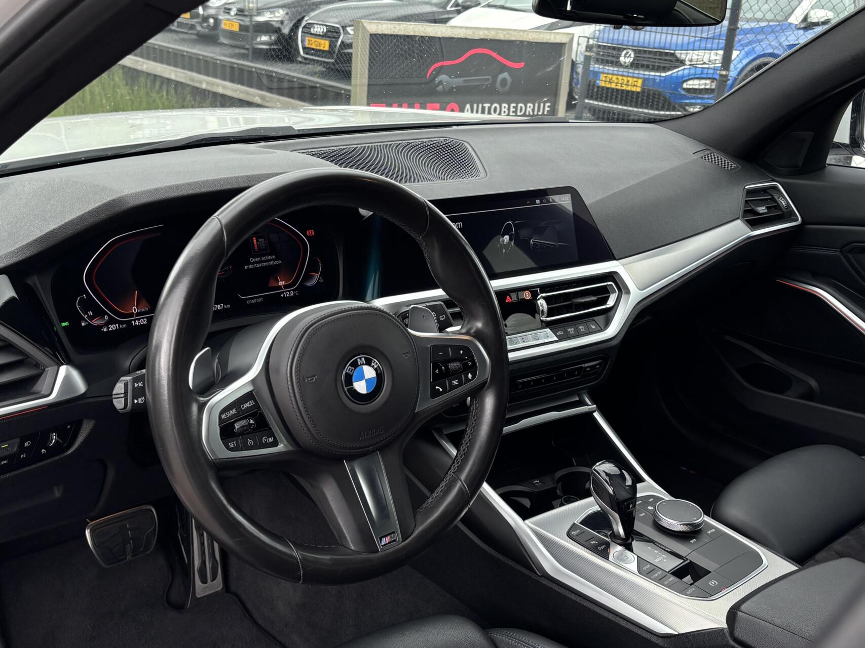 Foto van BMW 330i