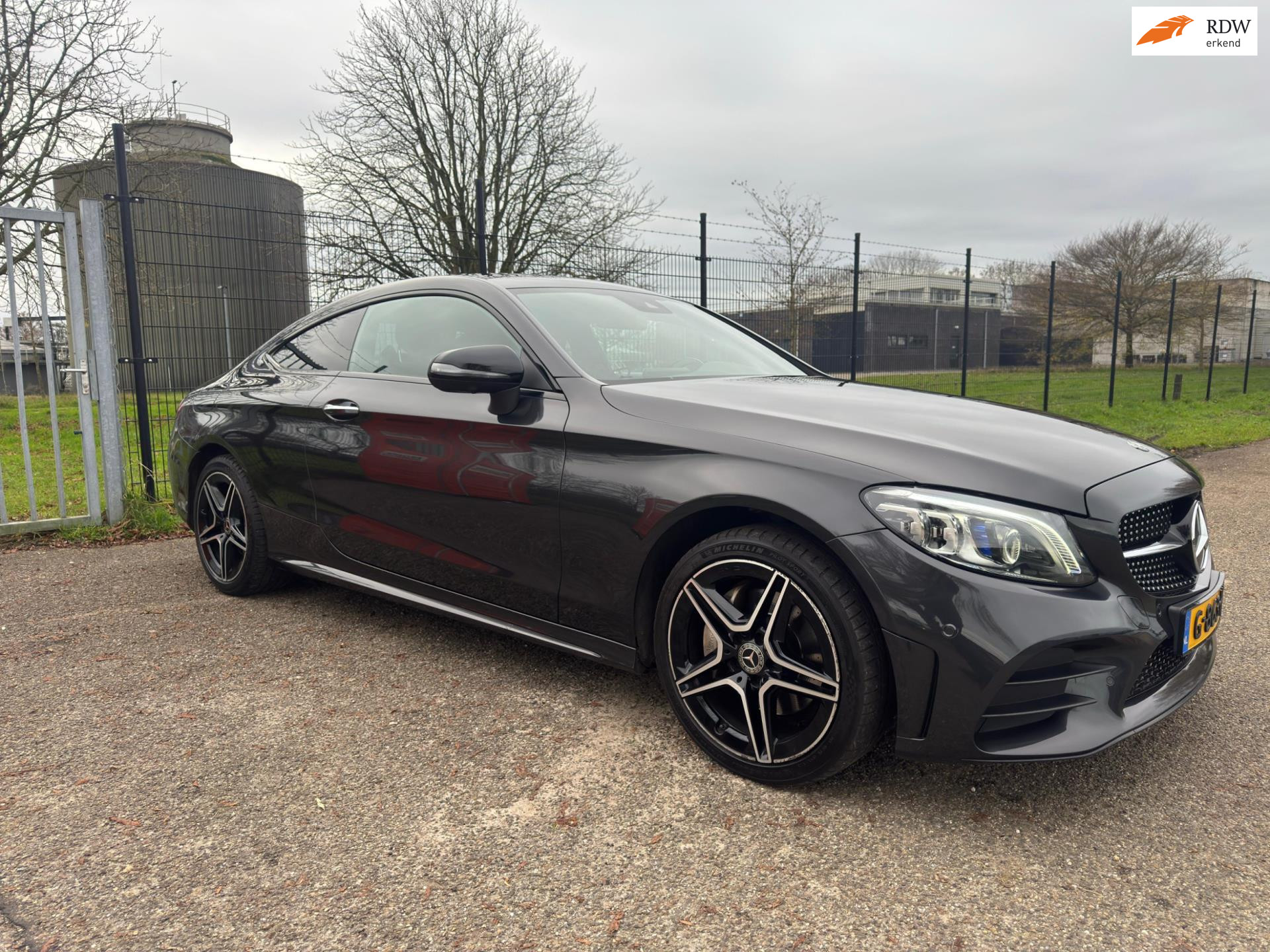 Mercedes-Benz C-klasse 180 Premium Plus Pack AMG 2019 - voorkant