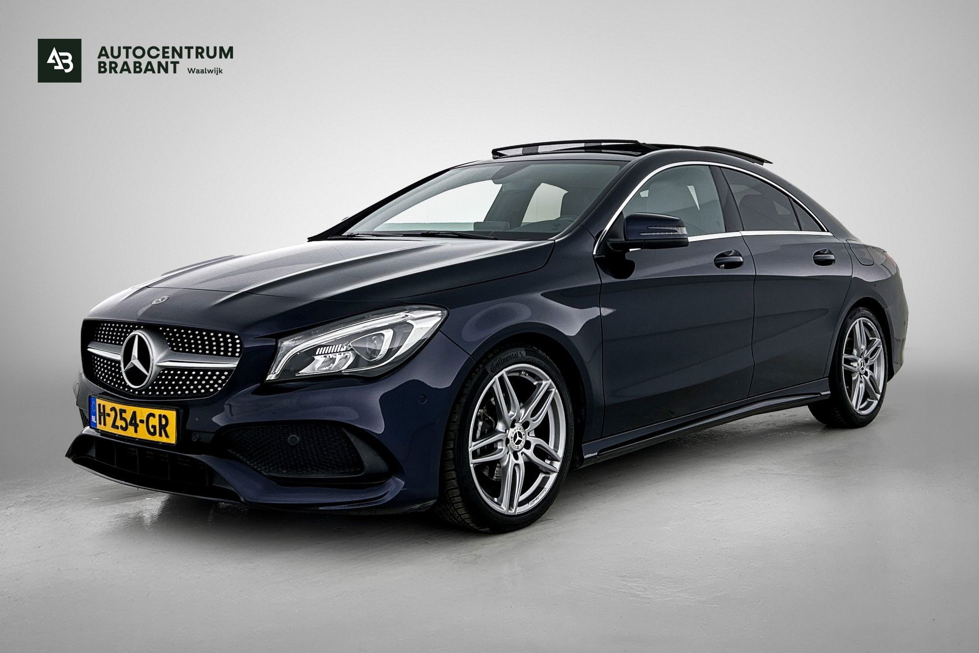 Foto van MERCEDES-BENZ CLA 180