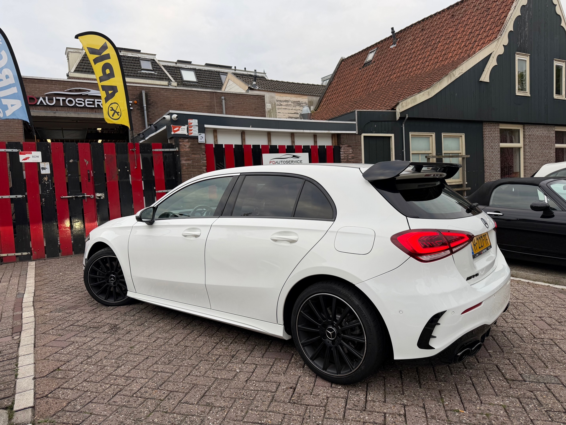Foto van Mercedes-Benz A 220