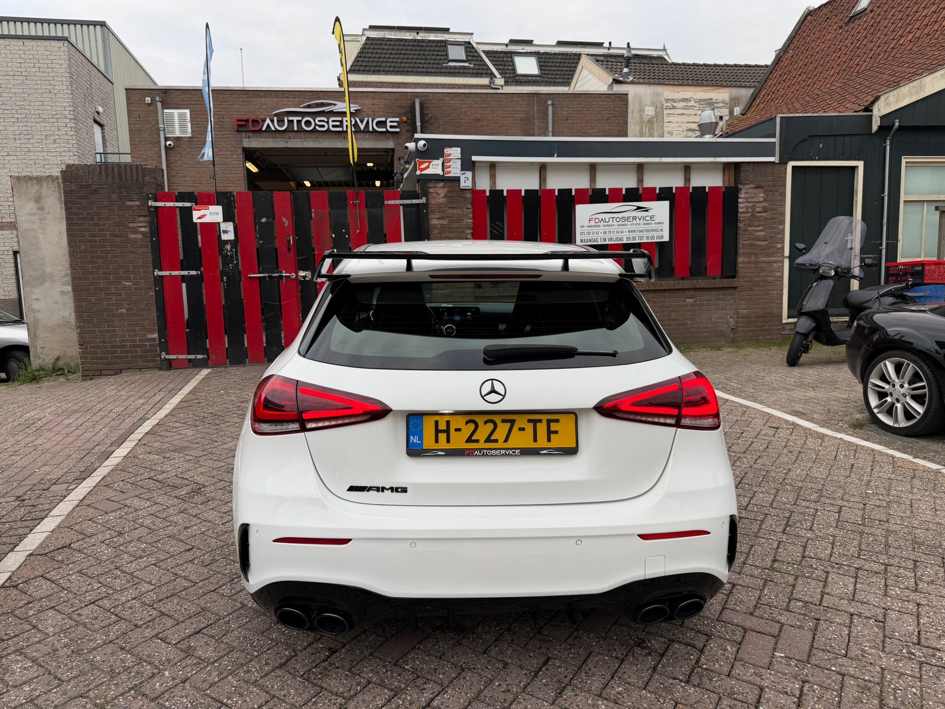 Foto van Mercedes-Benz A 220
