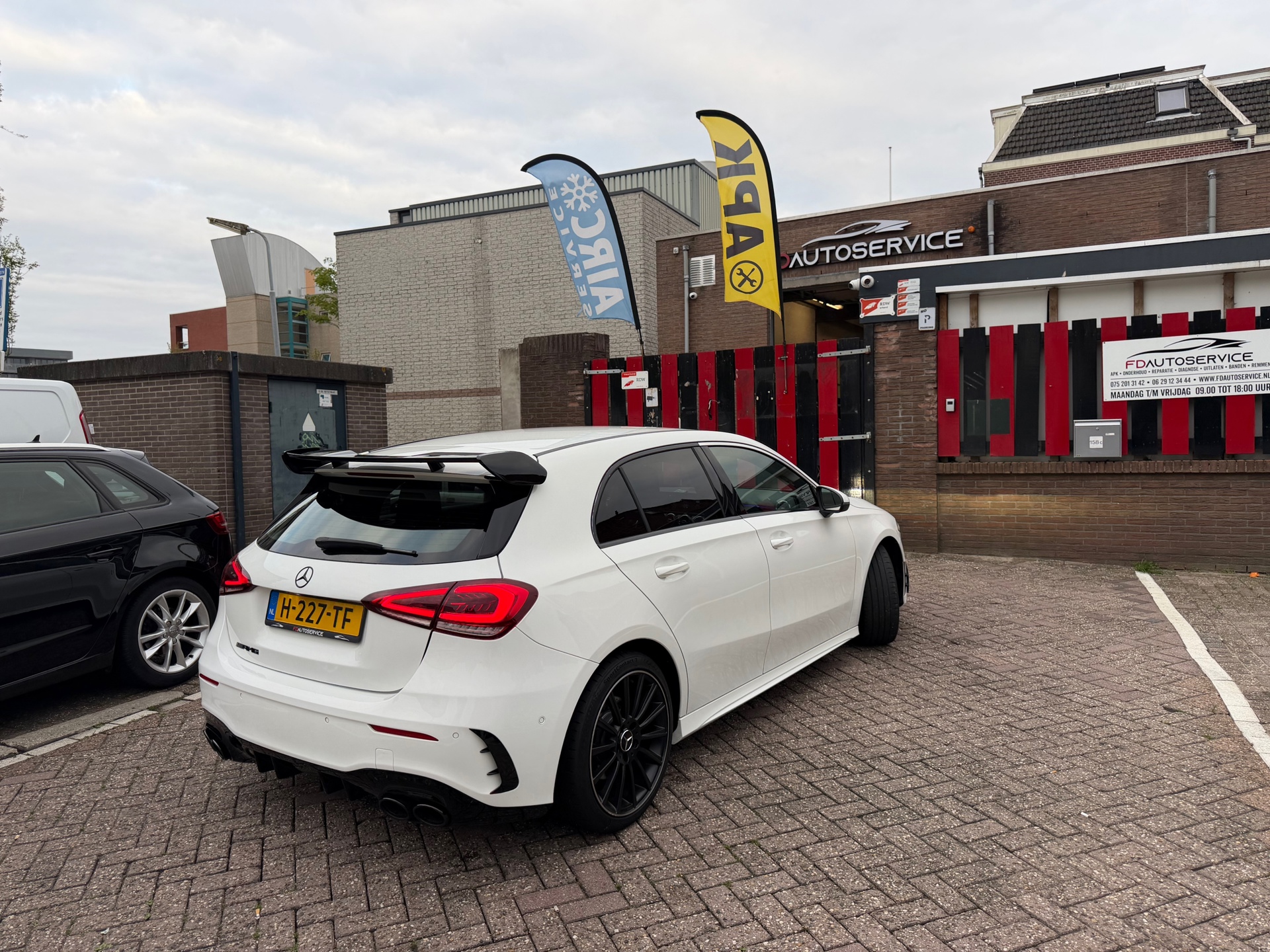 Foto van Mercedes-Benz A 220