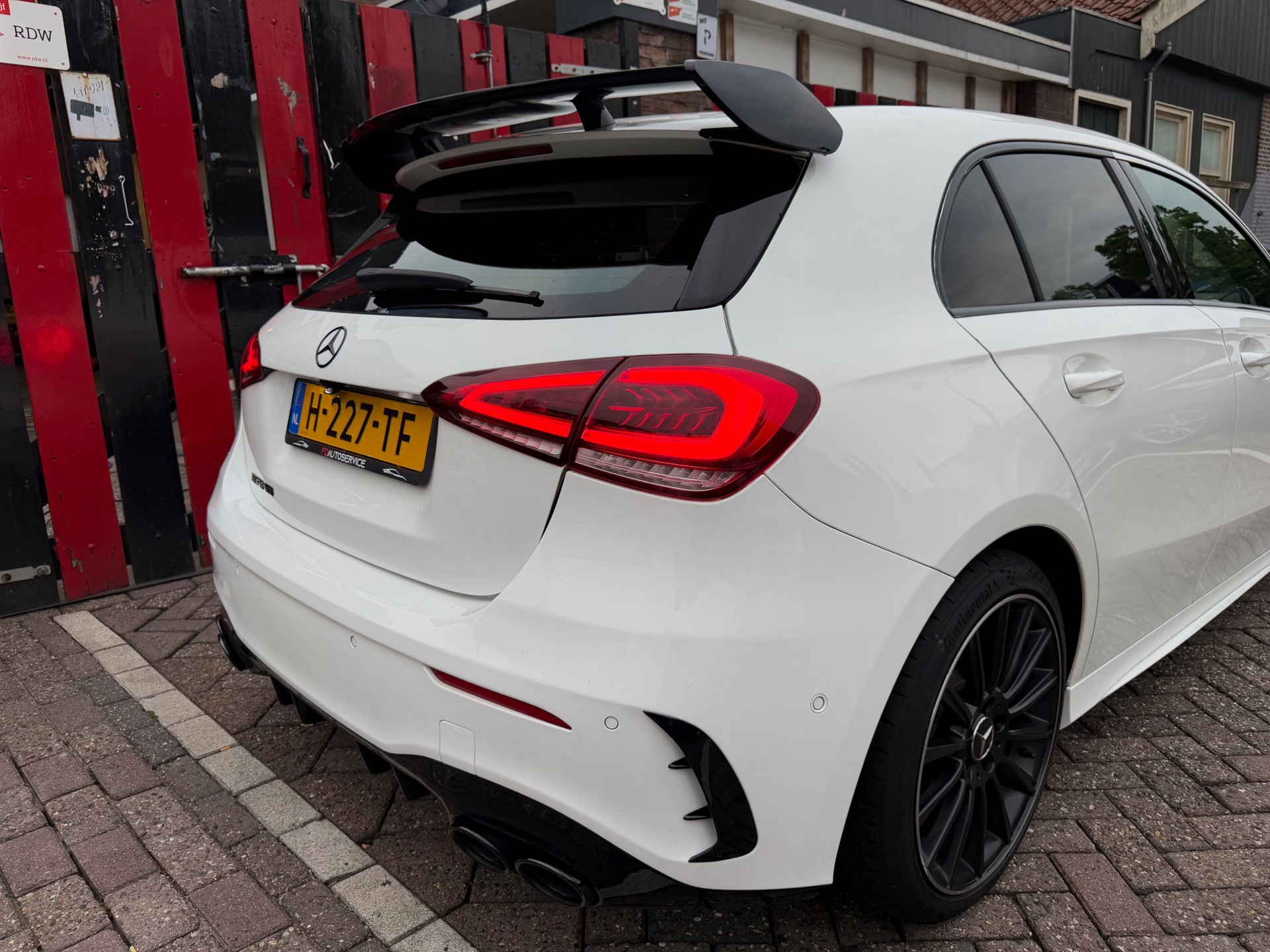 Foto van Mercedes-Benz A 220