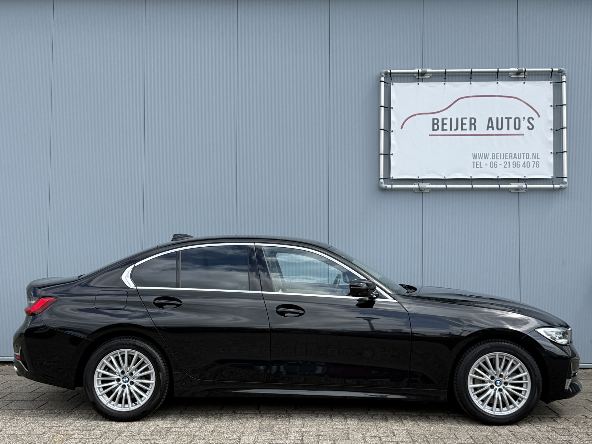 Foto van BMW 330i