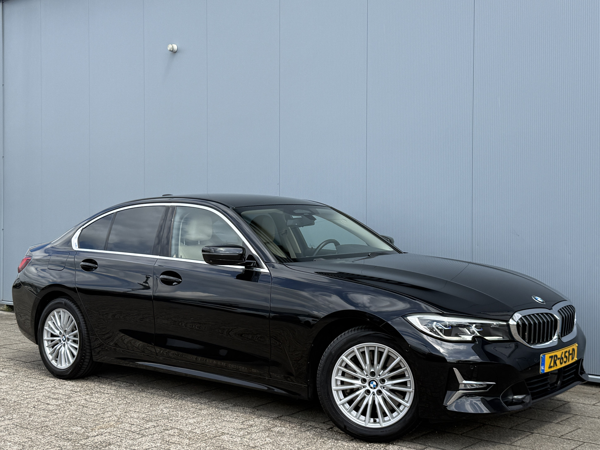 Foto van BMW 330i