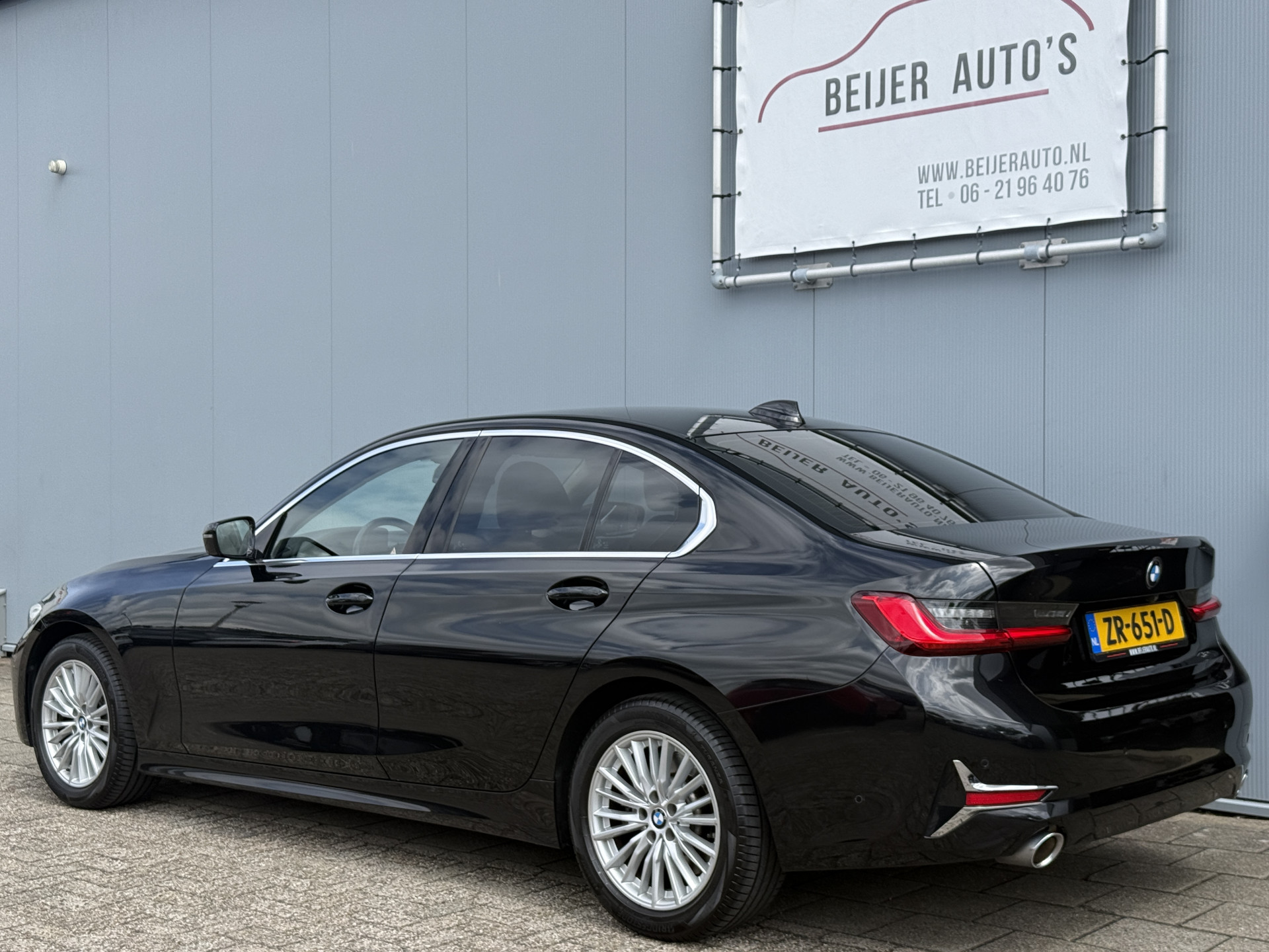 Foto van BMW 330i