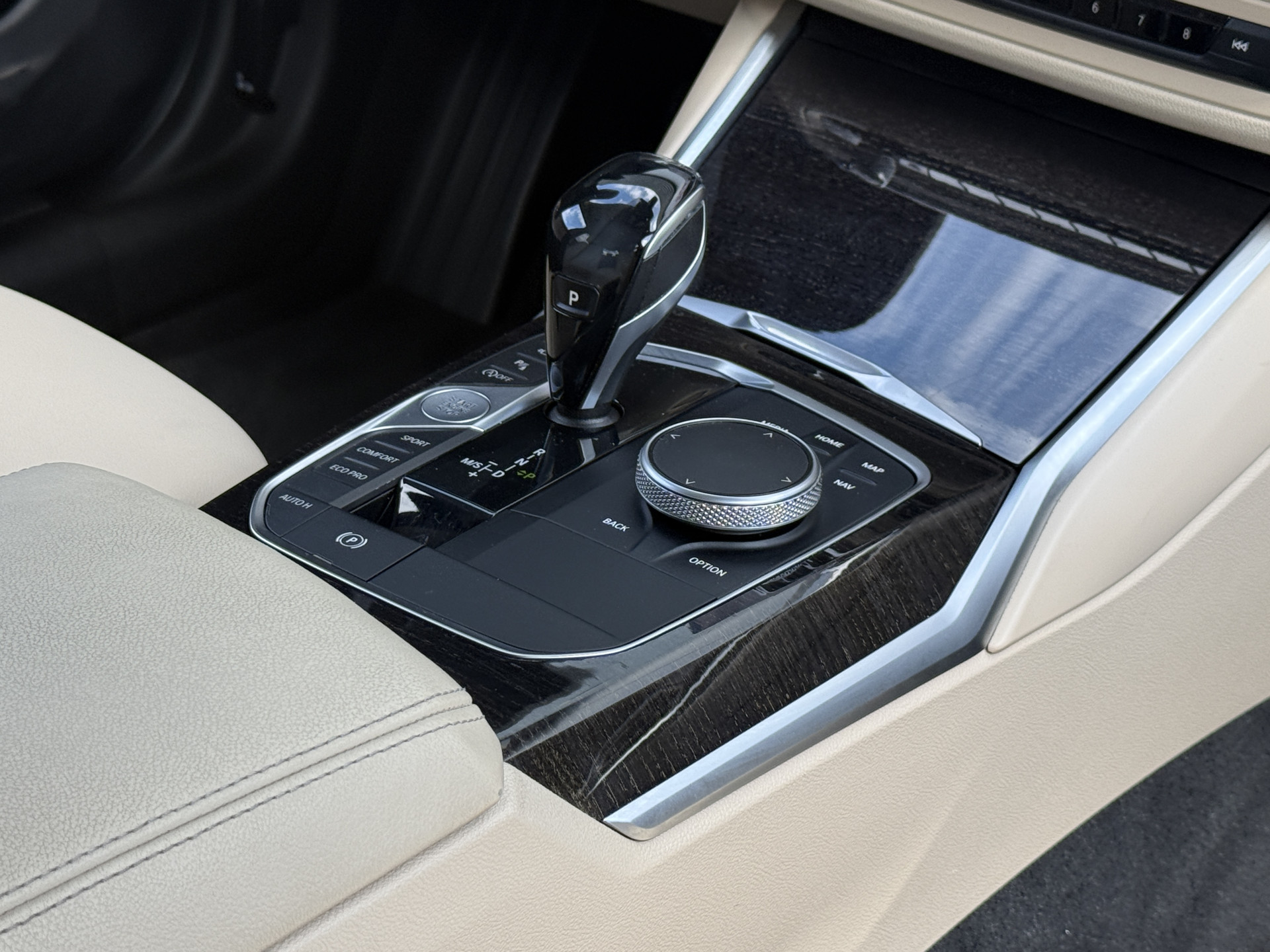 Foto van BMW 330i