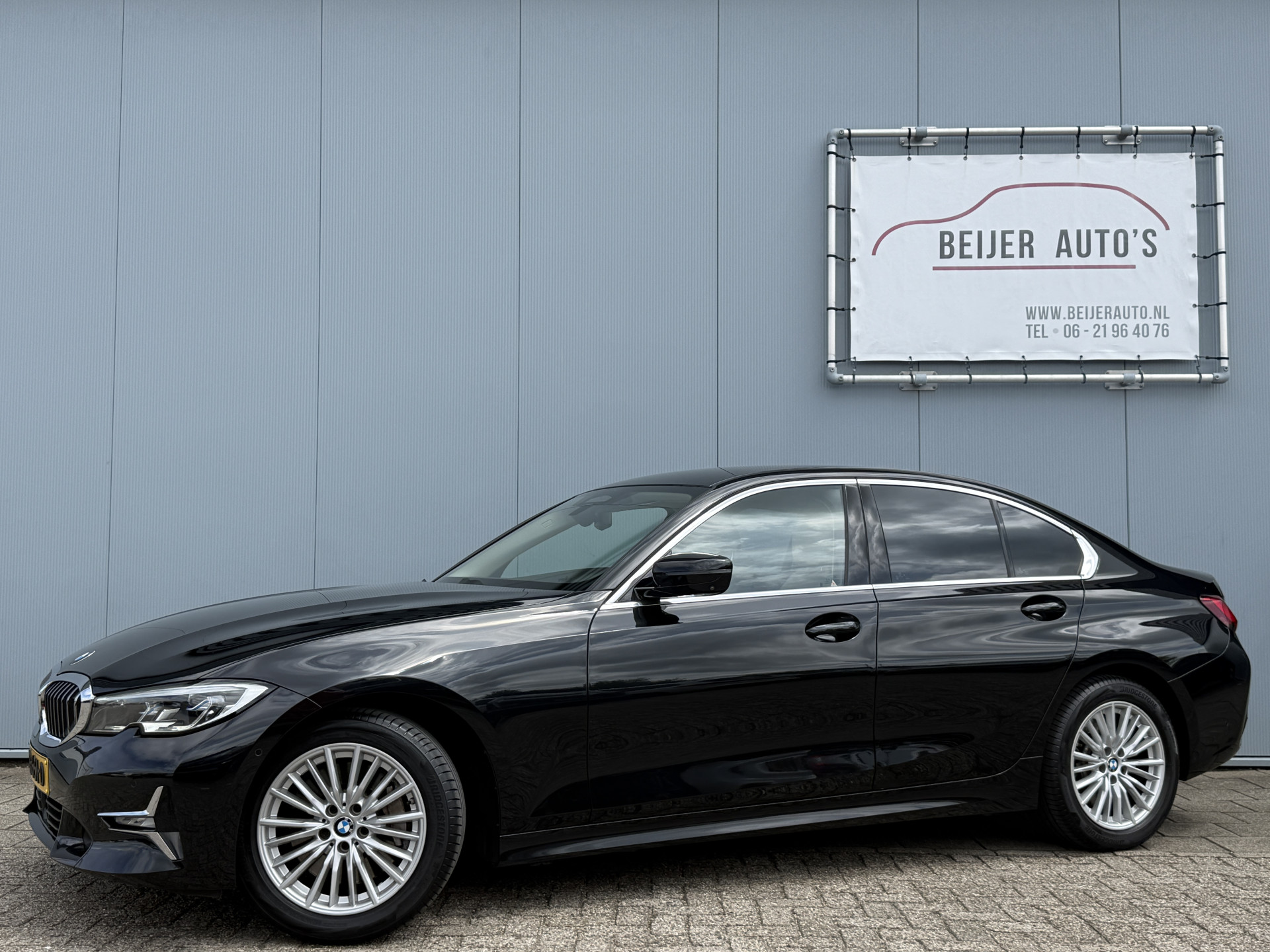 BMW 330i 330i High Executive Edition Automaat 2019 - voorkant