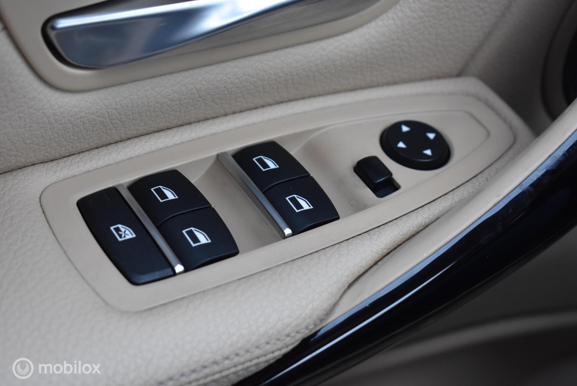 Foto van BMW 330i