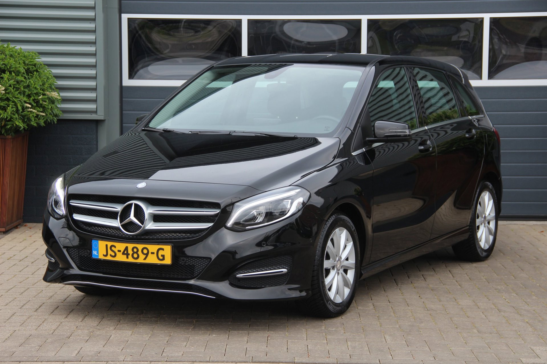 Foto van MERCEDES-BENZ B 180