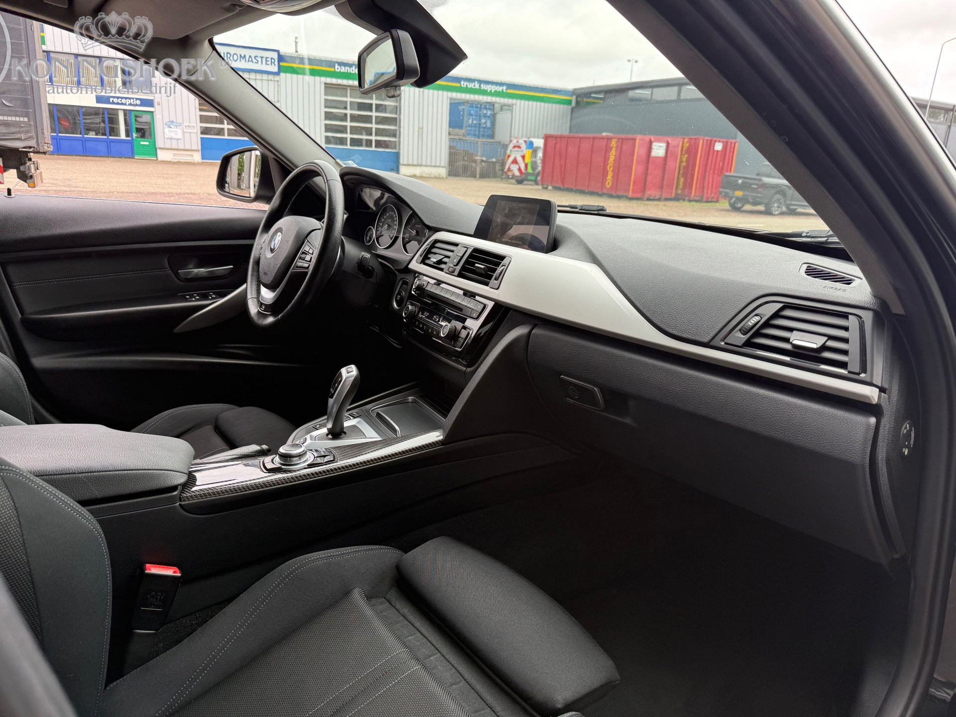 Foto van BMW 330e Iperformance