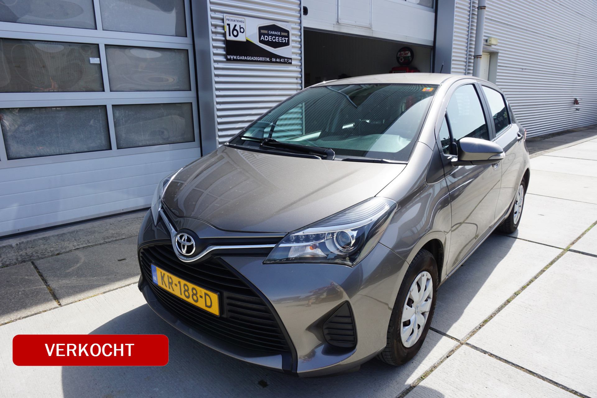 Toyota Toyota Yaris 1.3 VVT-i Now 2016 - voorkant