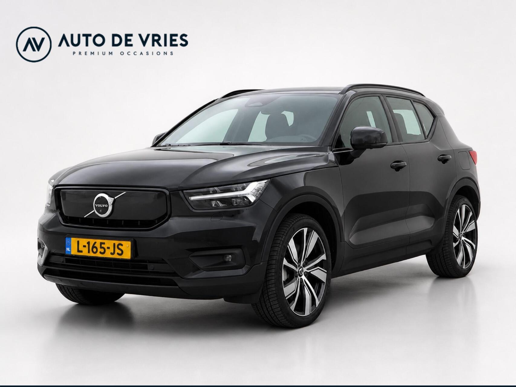 Volvo XC40 Recharge P8 AWD 408pk R-Design | SOH 89% | Panoramadak | Memory | 360 Camera | Harman/Kardon 2021 - voorkant