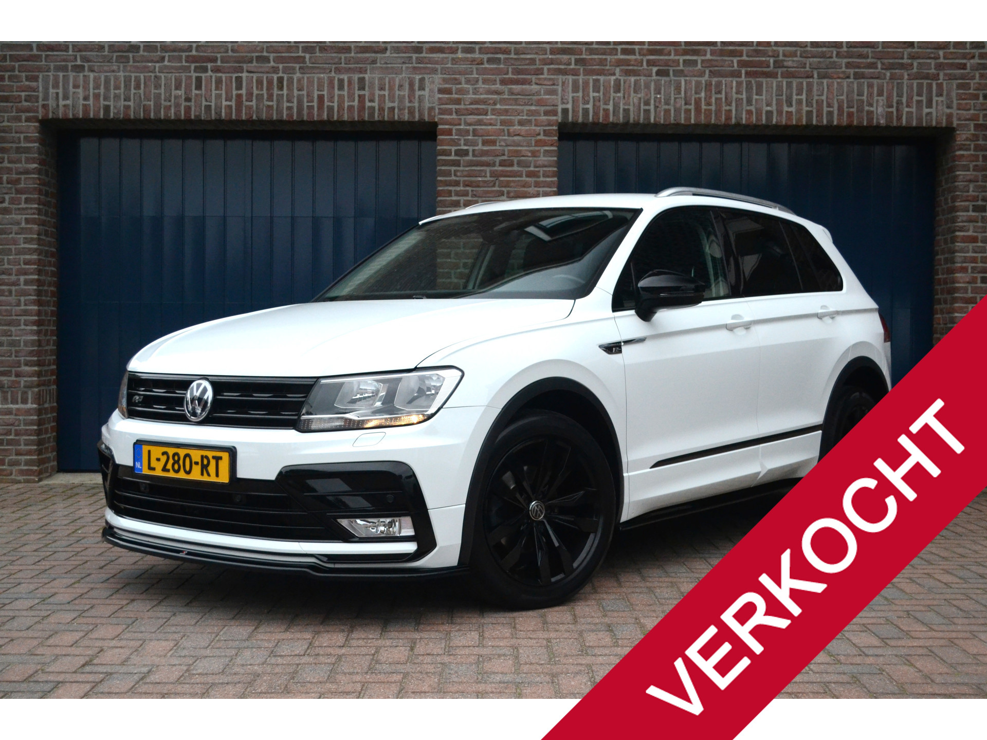 Volkswagen Tiguan 1.4 TSI ACT 150pk R-Line Connected Series 2016 - voorkant
