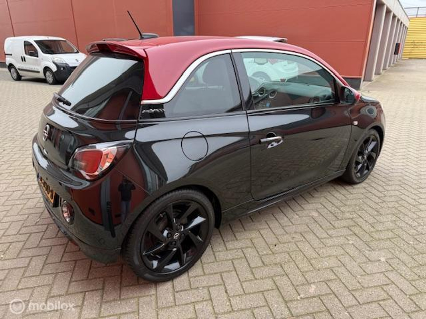Foto van Opel Adam