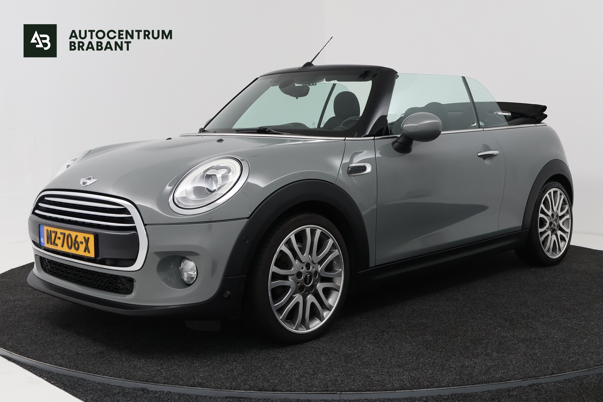 Mini Cooper 1.5 Cooper Pepper Serious Business (STOELVERWARMING, NAVIGATIE, CRUISE CONTROL, PARKEERSENSOREN) 2016 - voorkant
