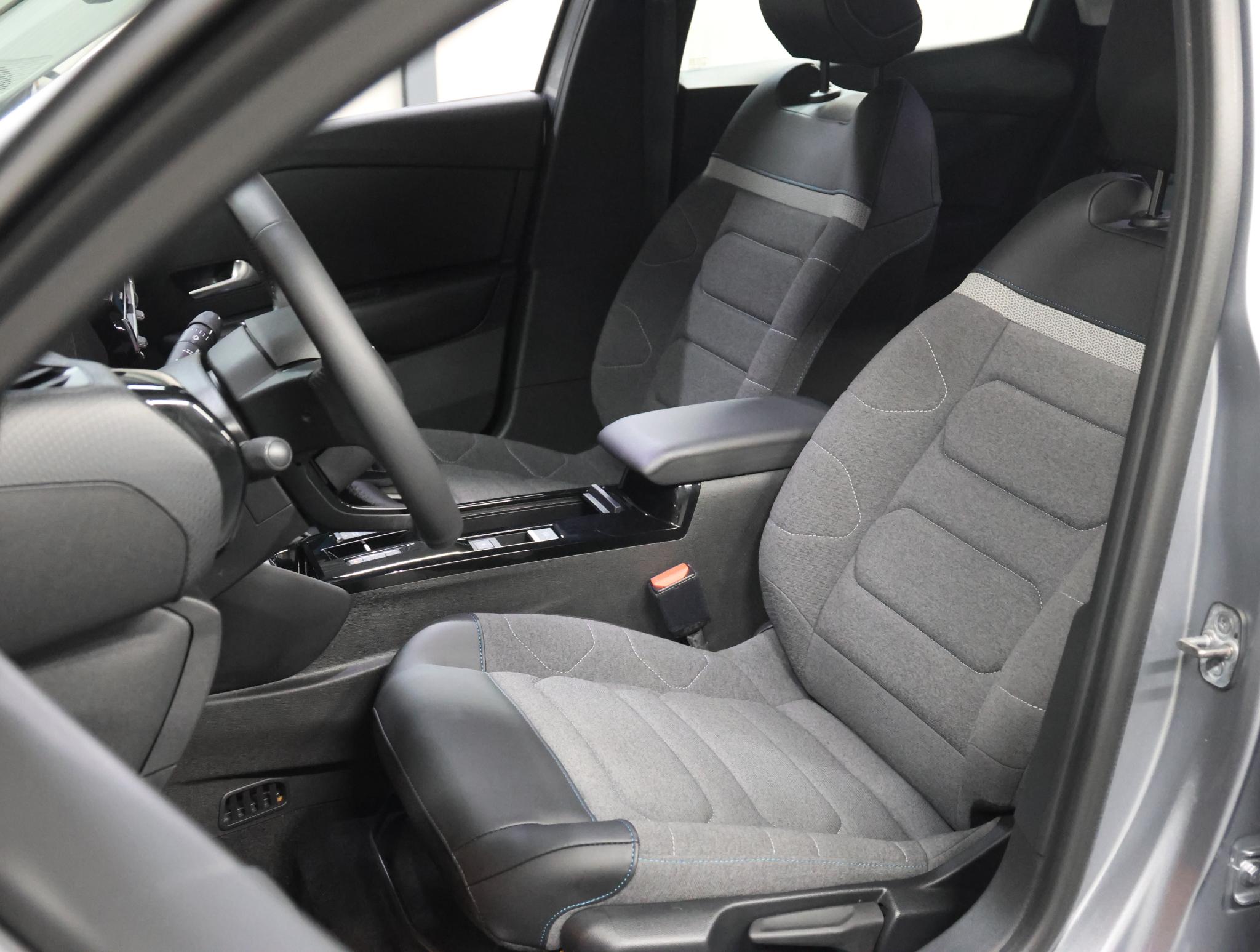 Foto van Citroen E-c4