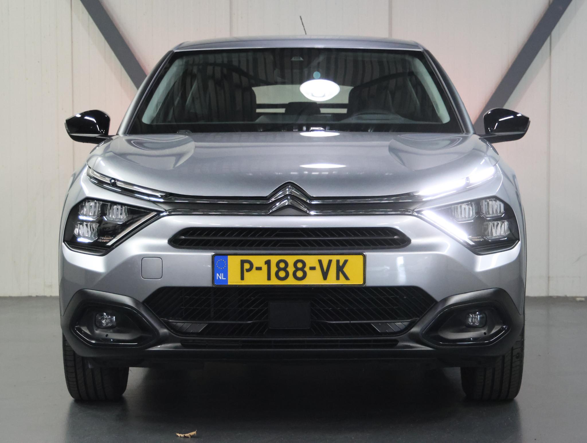 Foto van Citroen E-c4