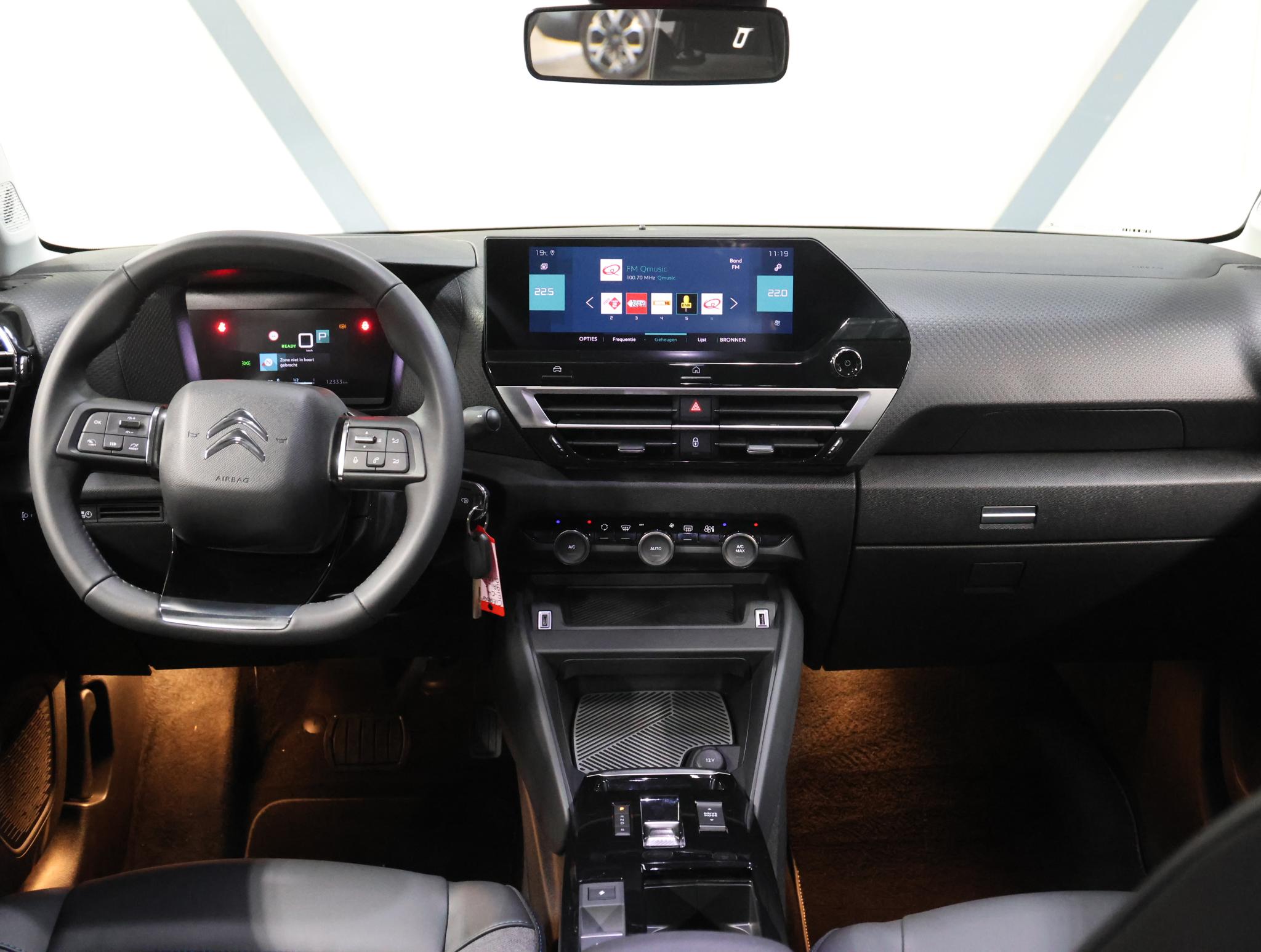 Foto van Citroen E-c4