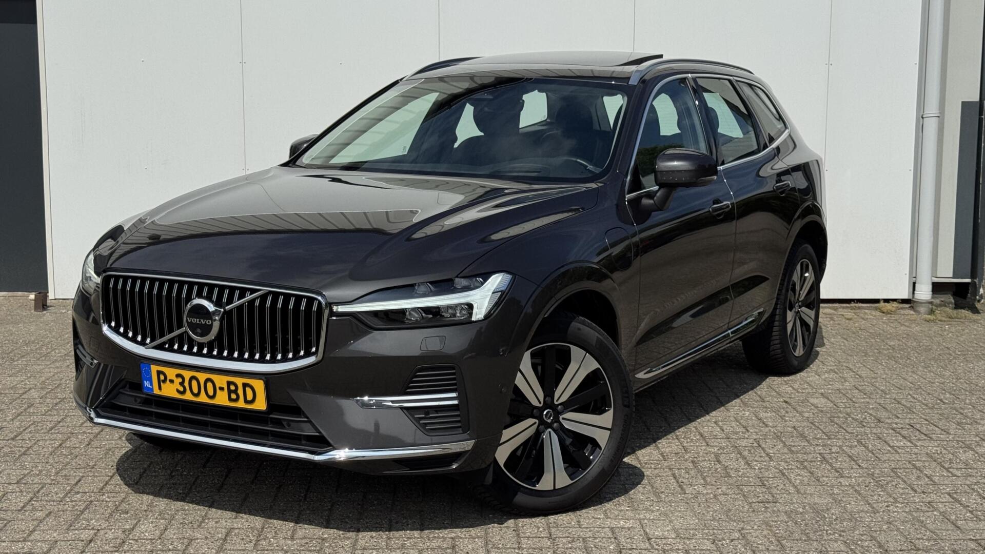 Volvo Xc60 T8 Plug-in Inscription | Luchtvering | 360 Camera | Massage stoelen 2022 - voorkant