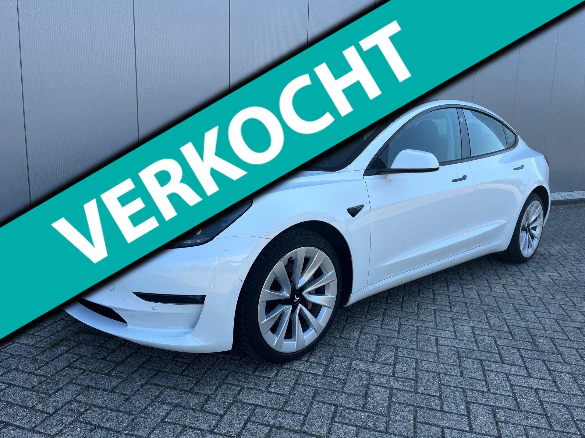 Tesla Model 3 Long Range AWD 75 kWh/ SOH 93.3 % 2022 - voorkant