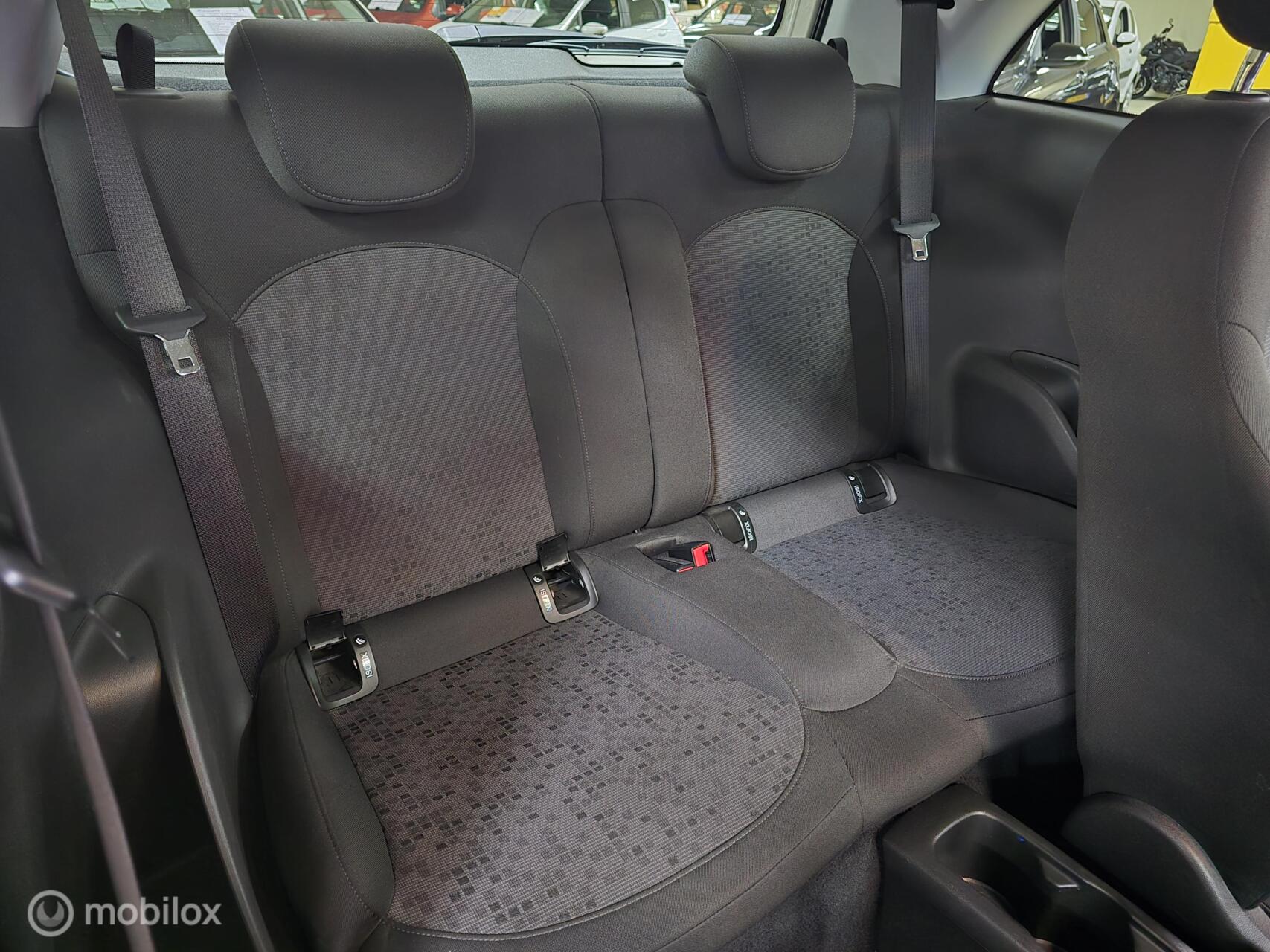 Foto van Opel Adam