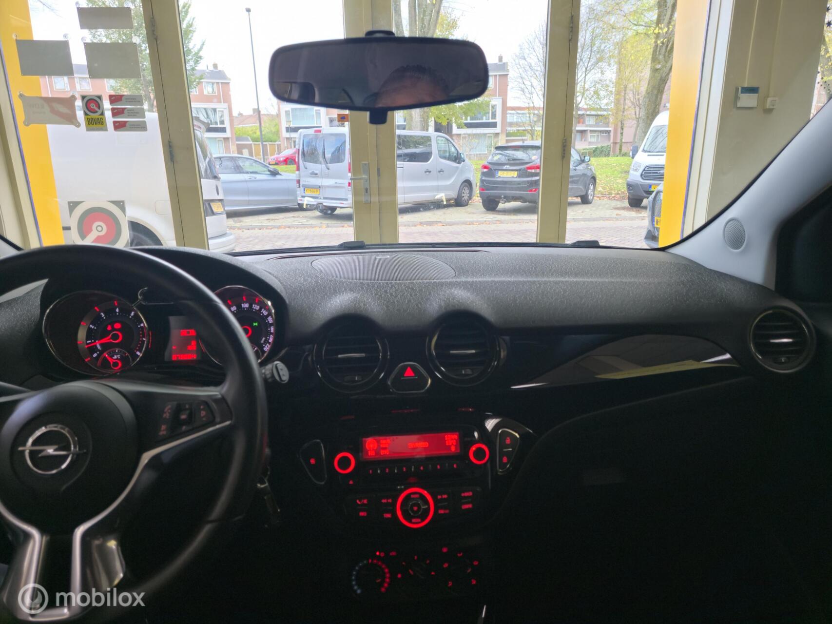 Foto van Opel Adam