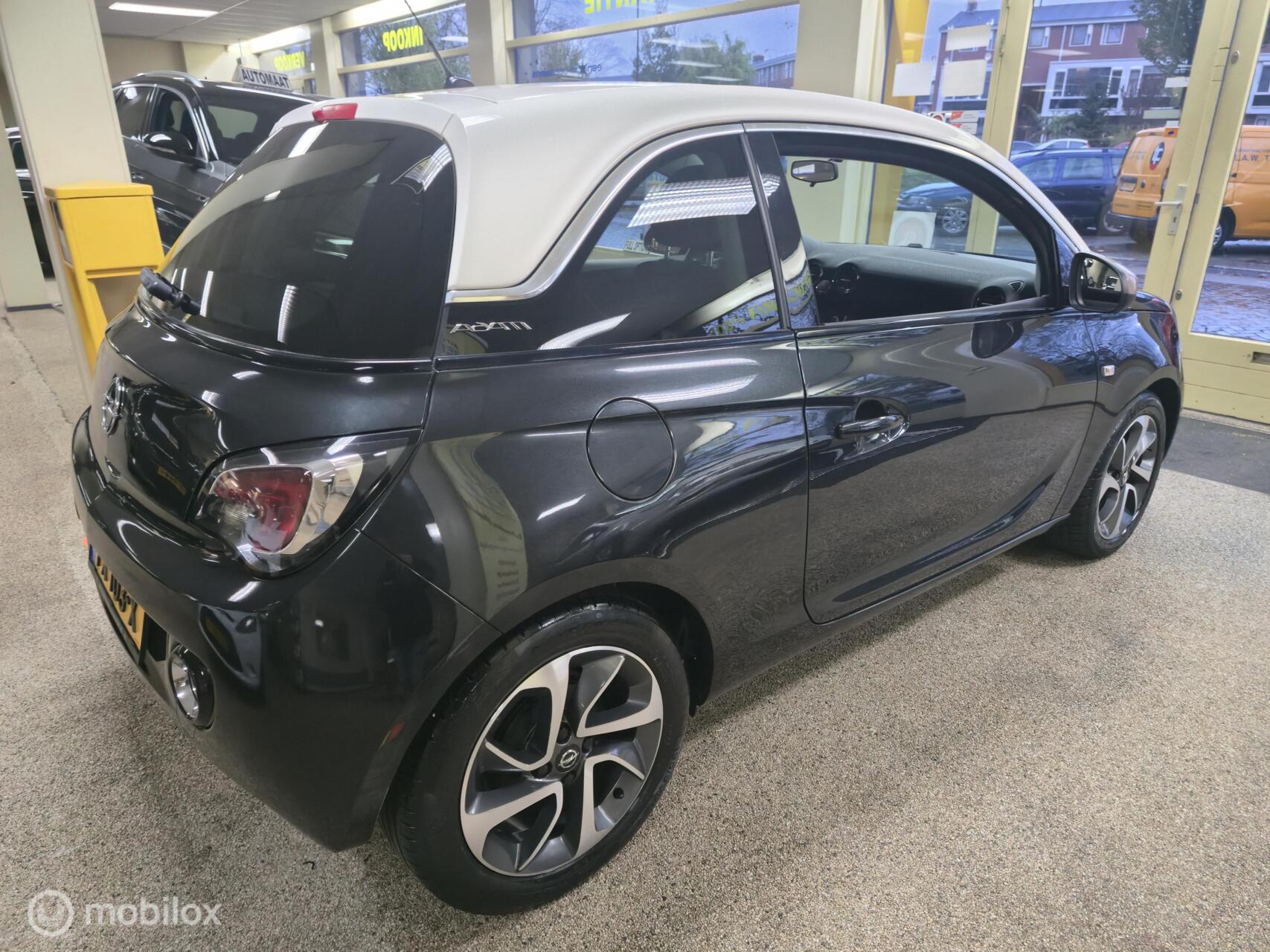 Foto van Opel Adam