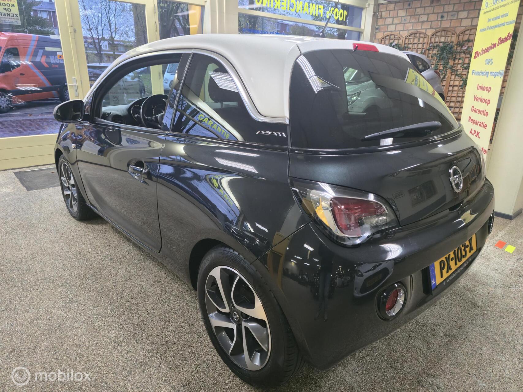 Foto van Opel Adam