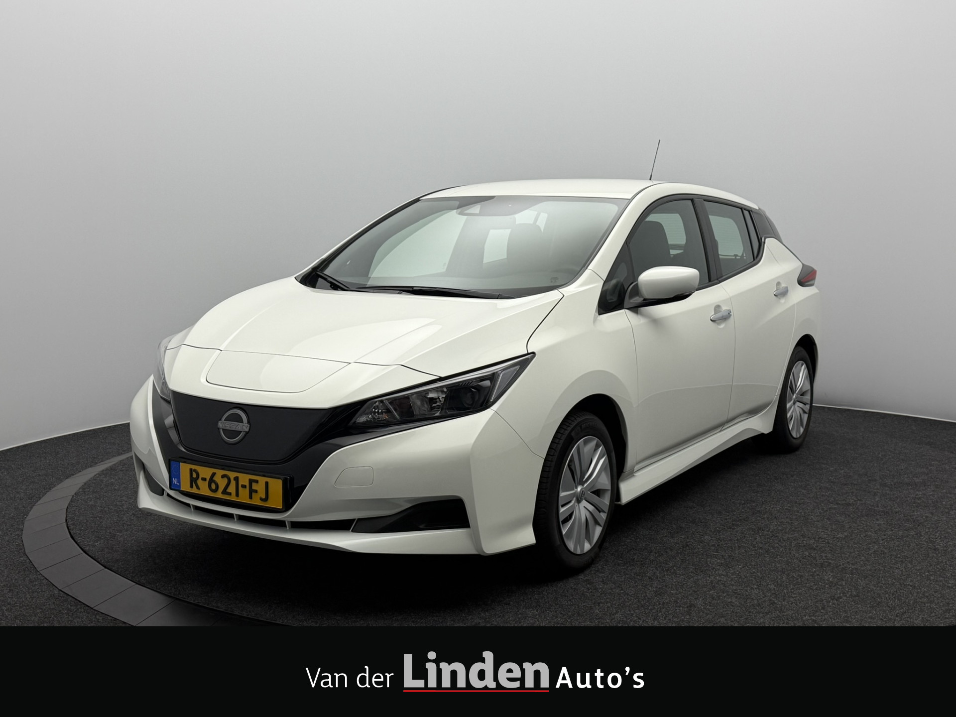 Nissan Leaf Visia 40 kWh SOH 95.5% | DAB | Dodehoekdetectie 2022 - voorkant