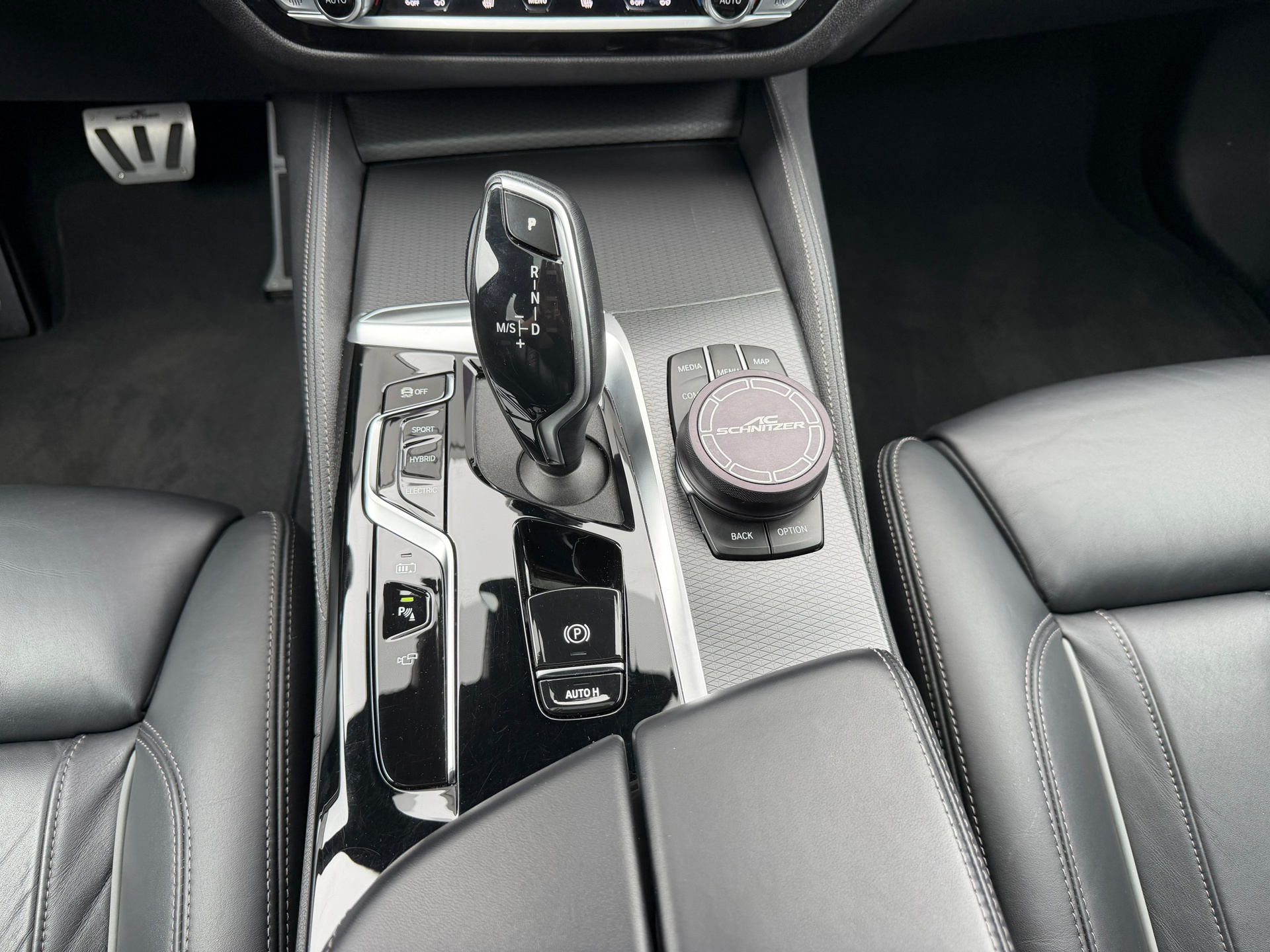 Foto van BMW 545e xDrive