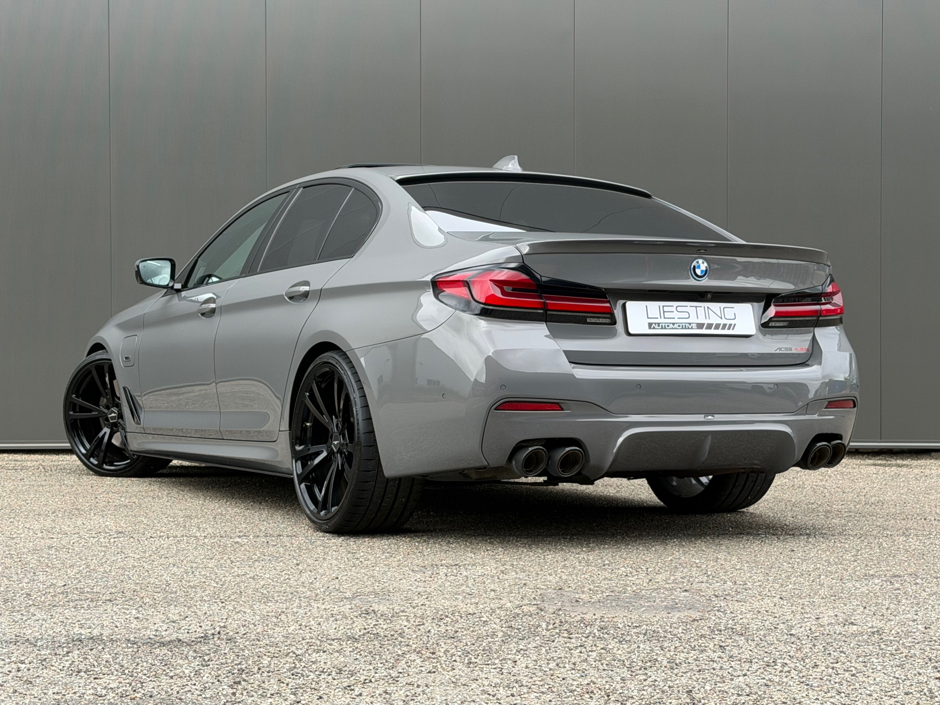 Foto van BMW 545e xDrive