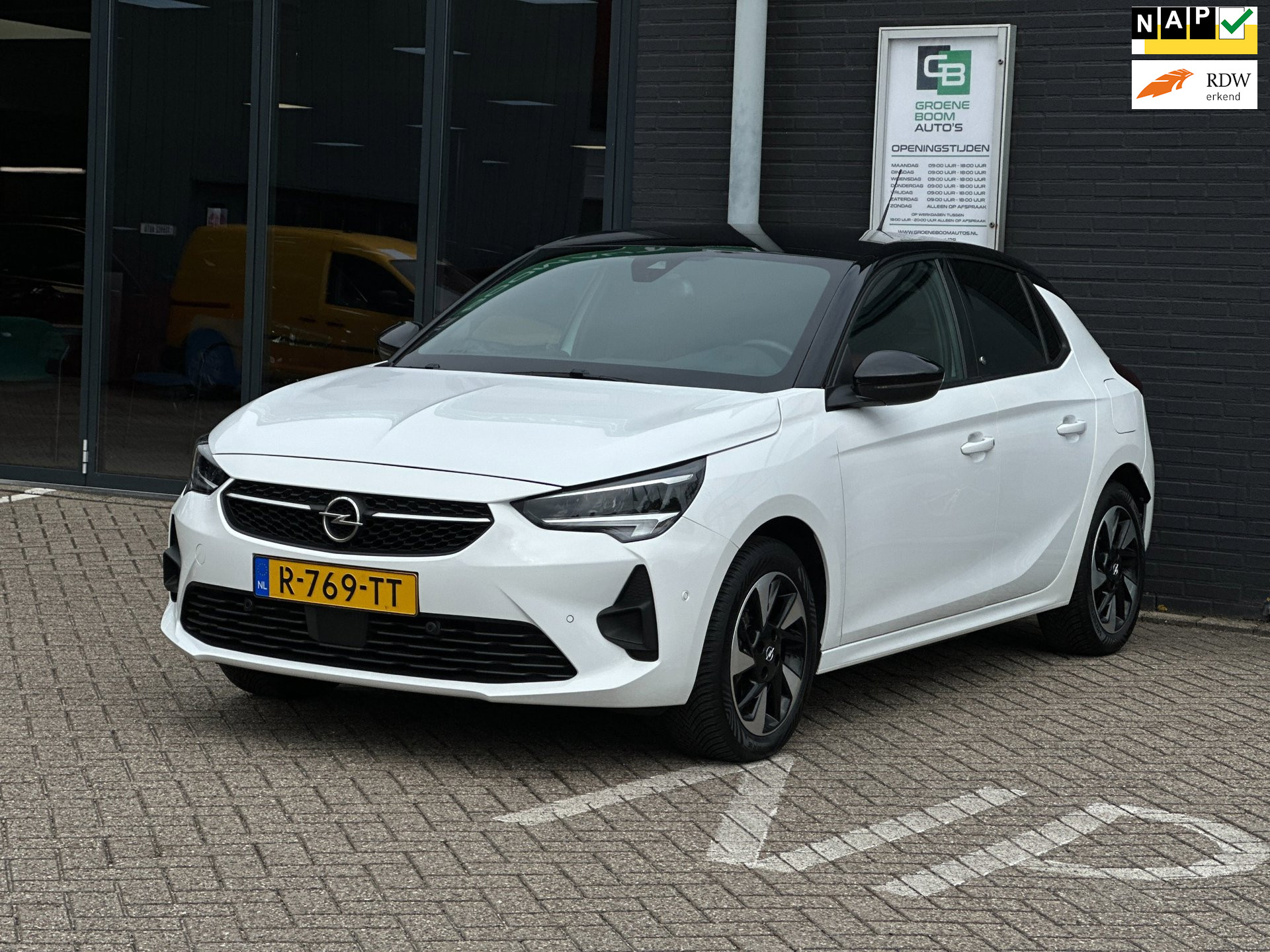 Opel Corsa GS Line 50 kWh/CARPLAY/CAMERA/LED/NAVI/NL-AUTO NAP!! 2022 - voorkant